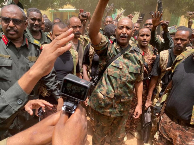Šef sudanske vojske se pojavio u javnosti nakon 130 dana