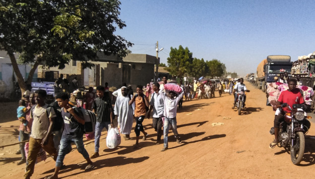 UN: Više od 300.000 ljudi raseljeno u Sudanu zbog sukoba vojske i paravojske