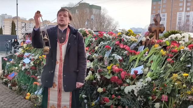 Ruski patrijarh smijenio sveštenika koji je služio na sahrani Navaljnog
