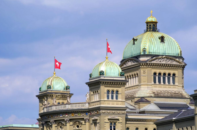 Švicarska vlada predlaže neobavezni referendum o bližim vezama s Evropskom unijom