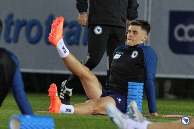 Tahirović: Za mene nije bilo dileme o nastupu za BiH, zahvalan sam Mourinhu