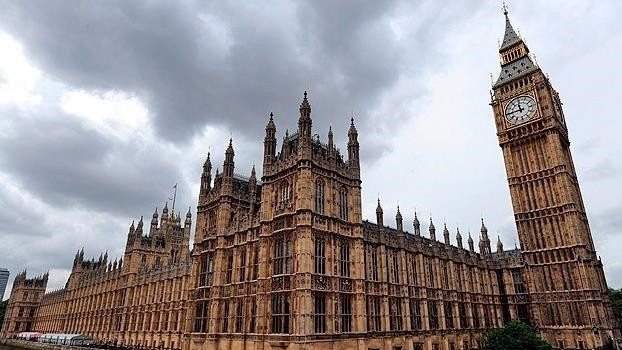 Velika Britanija pažljivo razmatra odgovor nakon protjerivanja diplomate iz Rusije