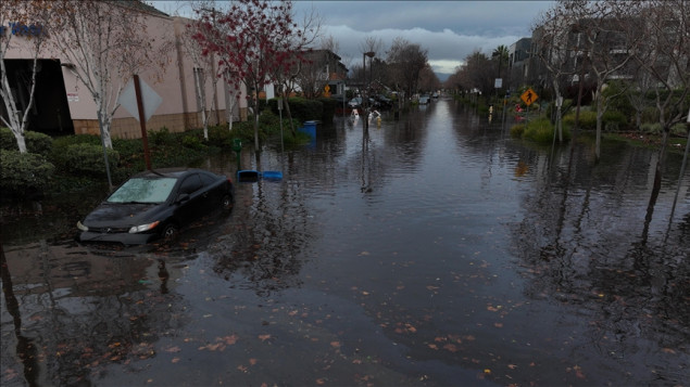 Obilne kiše izazvale poplave na ulicama Menlo Parka u Kaliforniji
