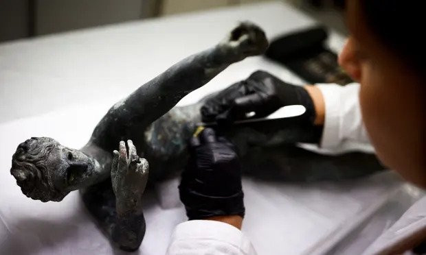 Rijetko otkriće 24 antičke bronze u Toskani biće izloženo u Rimu