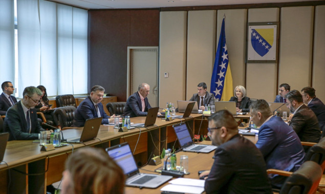 Funkcioneri Trojke odriču se povećanja plata