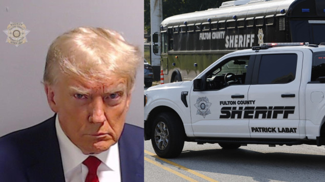 Donald Trump se predao pod optužbom da je želio poništiti izbore 2020.