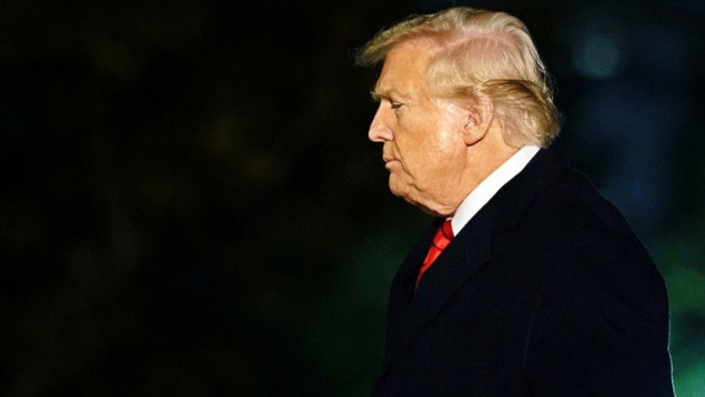 Trump nudi novac državnim zaposlenicima da daju otkaz