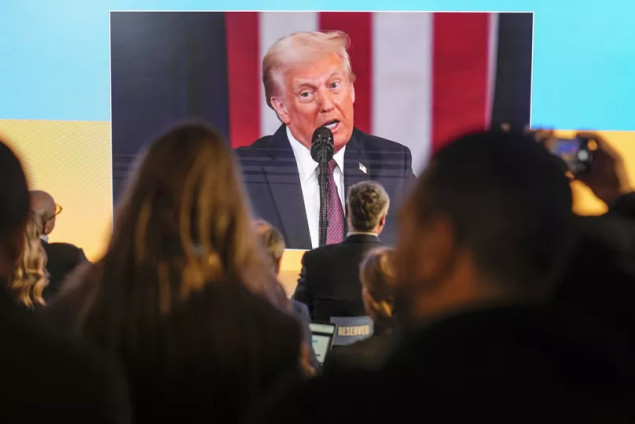 Trump  se danas video linkom obraća učesnicima foruma u Davosu