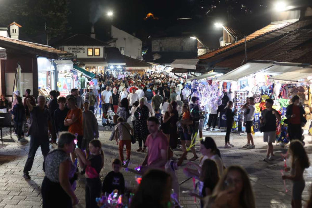 "Turisti su ostvarili milion noćenja u Kantonu Sarajevo“