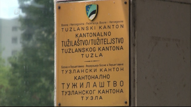 Maloljetnik osumnjičen za pokušaj ubistva u Tuzli: Tužilaštvo predložilo pritvor