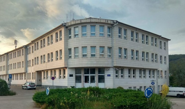 Policijski službenik priznao odavanje službene tajne, dobio kaznu zatvora sedam mjeseci