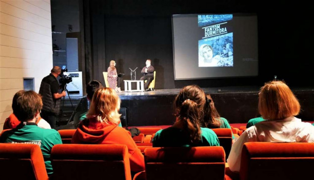 U Tuzli publika gledala film star 90 godina, prezentirana knjiga Daniela Rafaelića