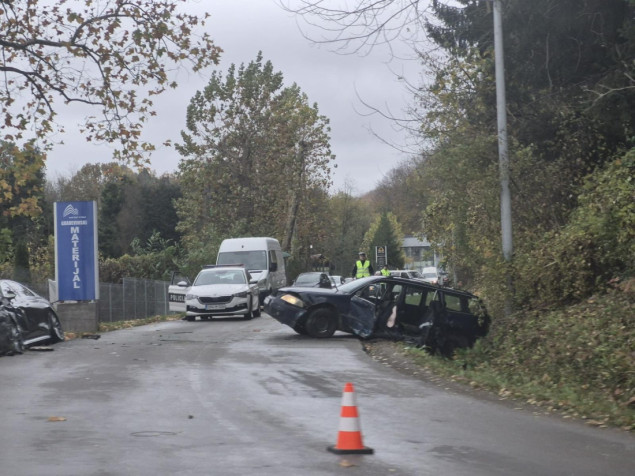 Dvije osobe povrijeđene u saobraćajnoj nesreći u Tuzli