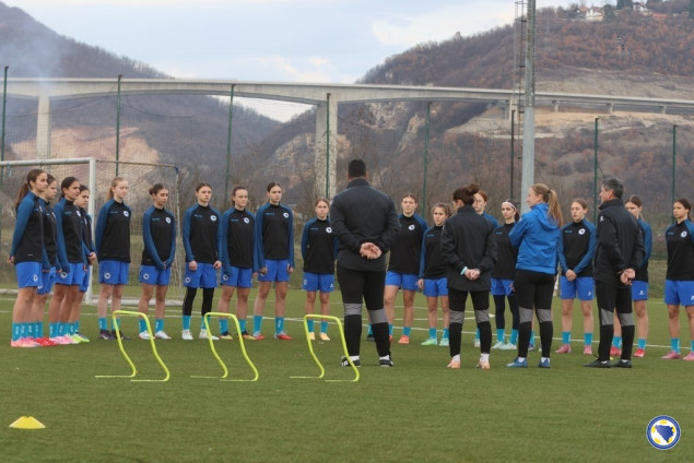 Ženska U-17 reprezentacija na kampu u Zenici