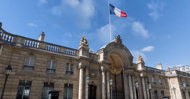 Na predsjedničku rezidenciju u Parizu ispaljen vatromet