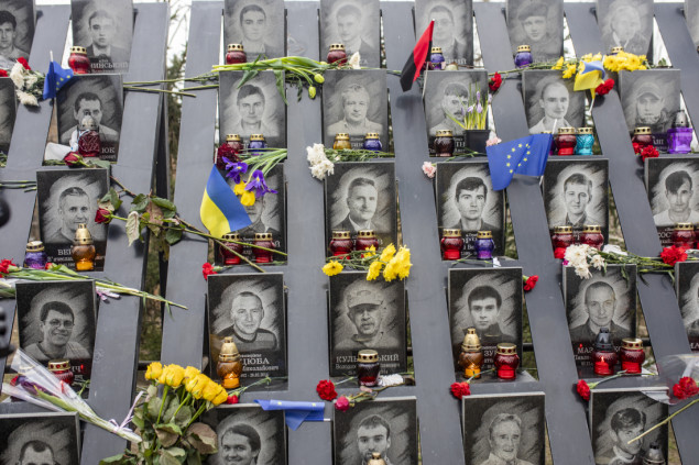 U Kijevu odata počast poginulim tokom "Revolucije dostojanstva" u Ukrajini