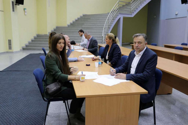 Federalno ministarstvo obrta potpisalo ugovore s novoosnovanim poduzećima