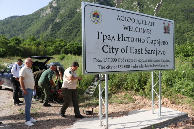 Uklonjena sporna tabla na ulazu u Istočno Sarajevo