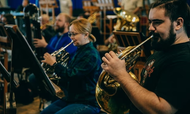"Umjesto instrumenta sada drži mitraljez": klasična muzika na ukrajinskoj liniji fronta