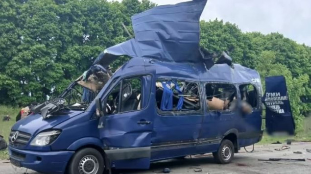 Devetero poginulih u ruskom napadu na civilni autobus u Ukrajini