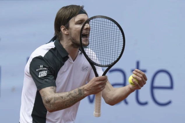 Bublik osvojio titulu na turniru u Hangzhou