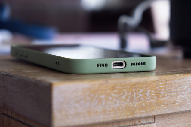 Grčki tinejdžeri zarobljeni ekranima, budućnost Evrope u znaku masovne miopije