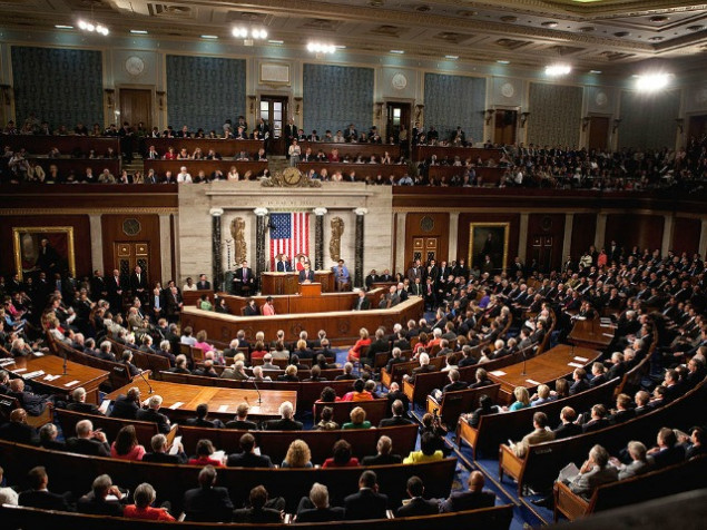 Američki Senat podržao brže usvajanje zakona o kontroli oružja