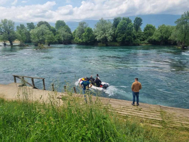 Policija USK u rijeci Uni pronašla beživotno tijelo muškarca