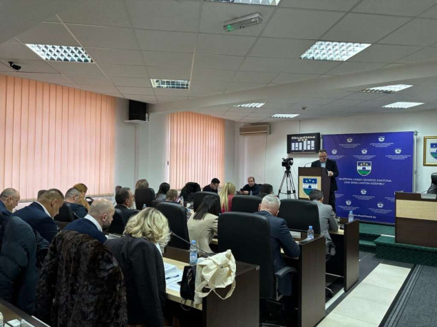 Zakazana vanredna sjednica Skupštine USK, 16 zastupnika potpisalo inicijativu za smjenu Vlade