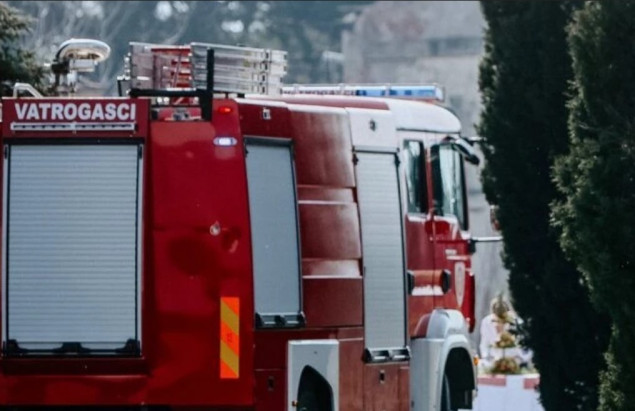 Vatrogasci u Mostaru spasili osobu koja je pala s pećine uz rijeku Neretvu