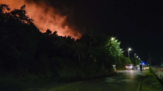Vatromet izazvao veliki požar na brdu u Podgorici, uhićeni osumnjičeni