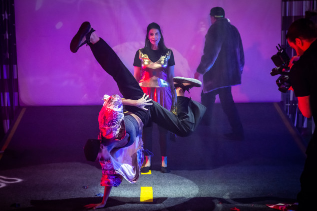 Predstava „Call me God” večeras na sceni SARTR-a