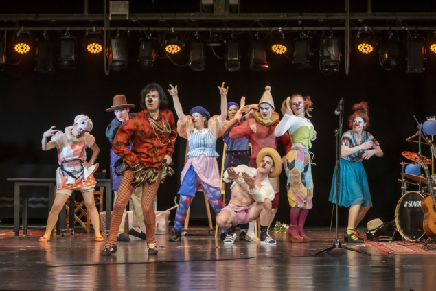 Romeo i Julija u svijetu pozorišnih klauna - predstava "Ro i Juju" na sceni NPS