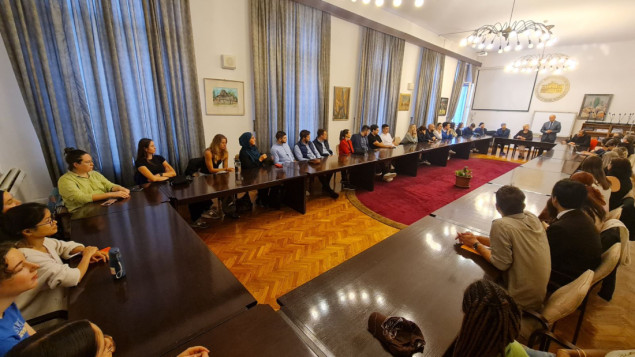 UNSA: “Učiti i svjedočiti: Genocid u Srebrenici u očima bosanskohercegovačkih i australskih studenata”