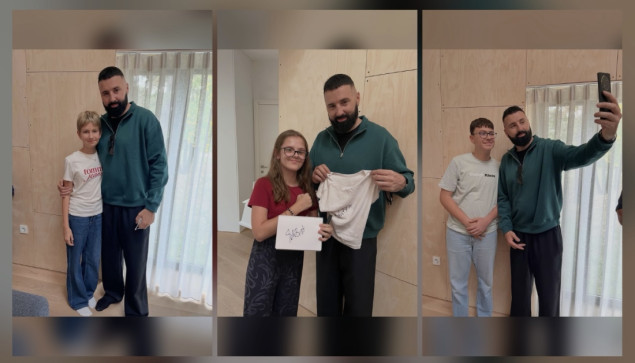 Jala Brat posjetio Roditeljsku kuću u Tuzli i obradovao djecu