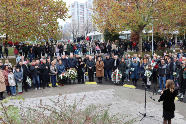 Obilježena 32. godišnjica od ubistva učiteljice Fatime Gunić i njenih učenika