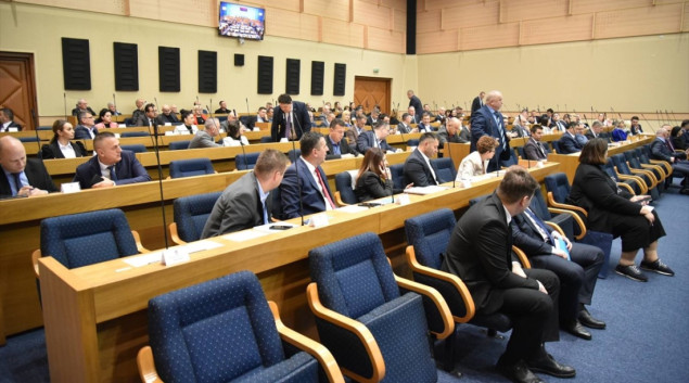 Završeno glasanje za izbor delegata u Vijeće naroda RS
