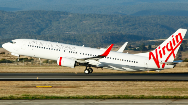 Avion se vratio jer je putnik go trčao po kabini