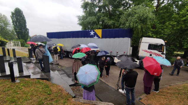 Kamion s tabutima 50 žrtava genocida danas polazi ka Potočarima