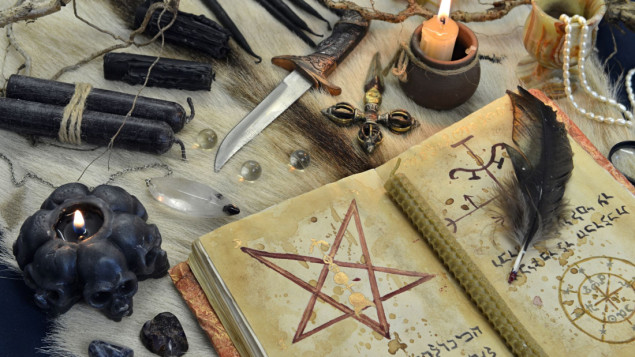 Oko 40 odsto ispitanika vjeruje da postoji "vještičarenje"