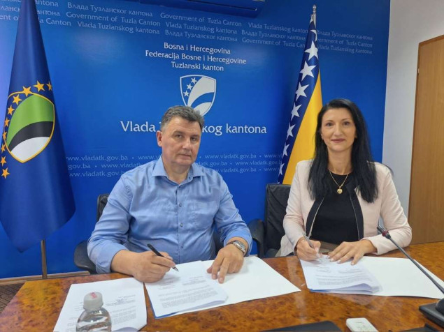 Poboljšani uslovi rada državnih službenika u Tuzlanskom kantonu