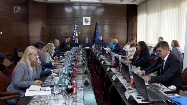 Vlada FBiH na sljedećoj sjednici usvaja mjeru: Jednokratna pomoć umirovljenicima od 100 do 250 KM