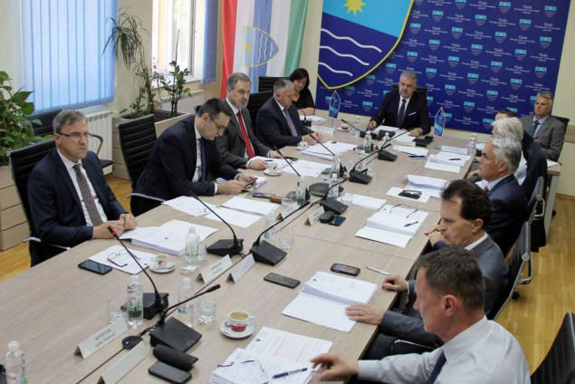 Korisnicima proračuna HNK ipak po 1.080 KM