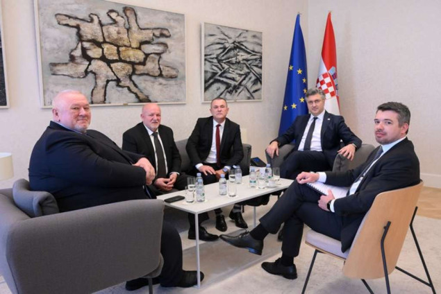 Vlada RH: Hrvatska vodi računa o položaju Hrvata u Republici Srpskoj