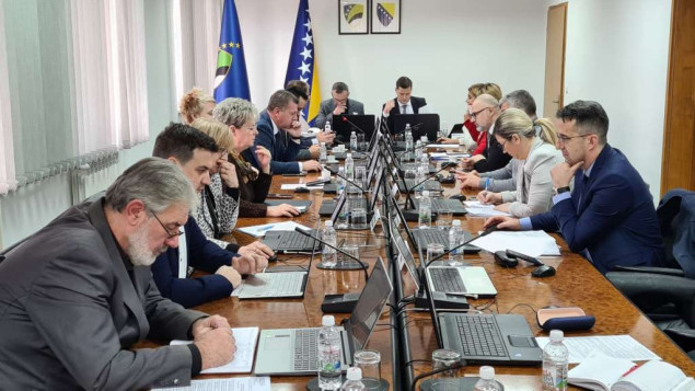 Vlada TK - Zaštita porodice u fokusu socijalnih davanja