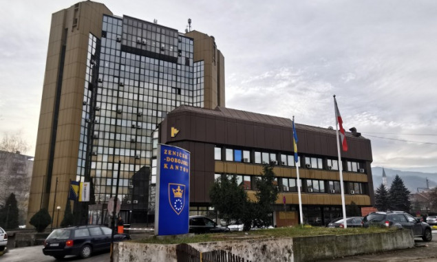 Vlada ZDK poziva Vladu FBiH i VMBiH da očuvaju proizvodnju čelika u Novoj Željezari Zenica