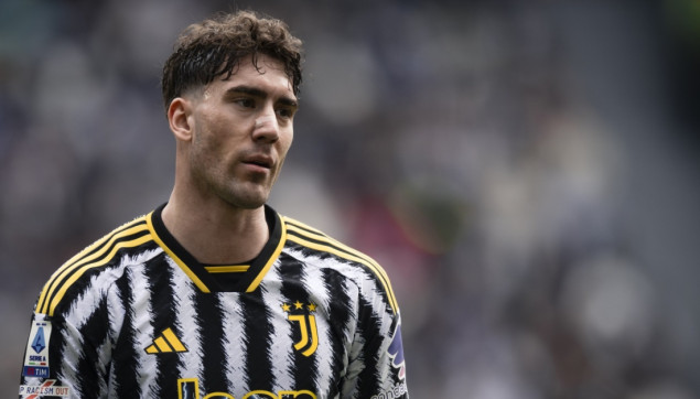 Juventus će kazniti Vlahovića sa 70.000 eura zbog crvenog kartona