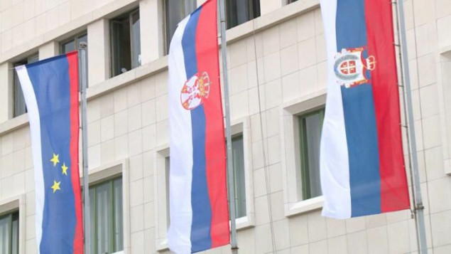 Srbija: Zaključana zgrada Vlade Vojvodine, policija ušla u zgradu televizije