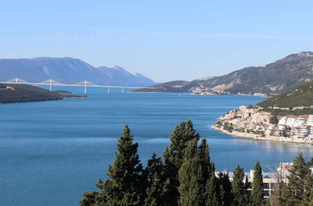 Jutros u BiH pretežno sunčano, u Neumu u 8 sati 27 stepeni