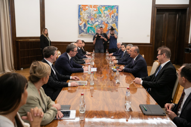 Vučić i Cavusoglu razgovarali o bilateralnim odnosima i regionalnim pitanjima